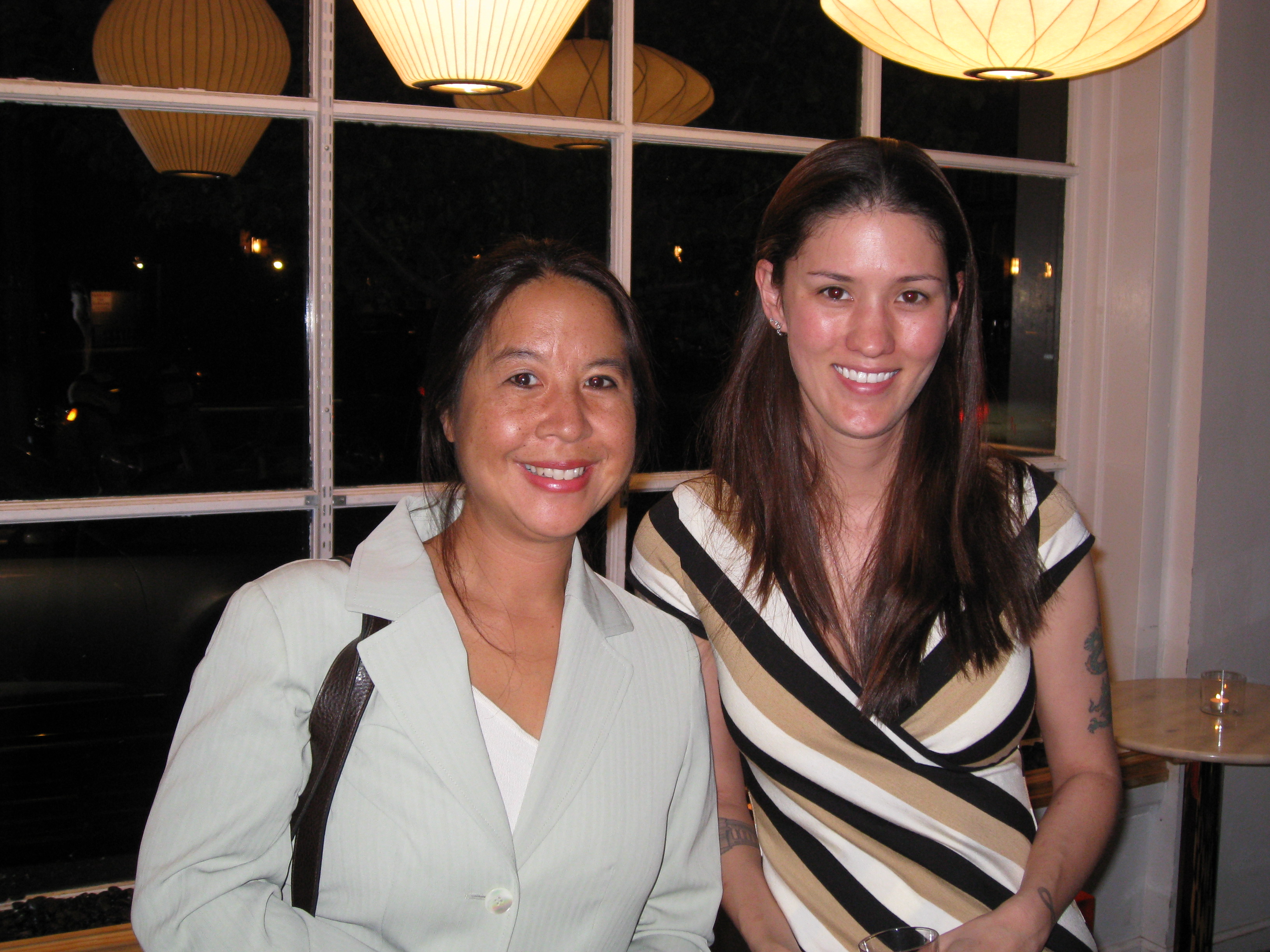 ladiesnightout200704.jpg